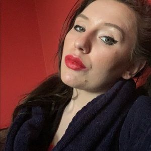 Meet your Posher, Khristina